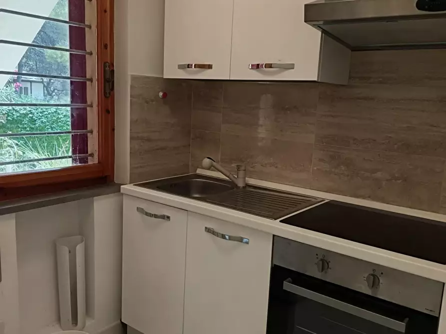 Immagine 11 di Appartamento in vendita  a Rosignano Marittimo