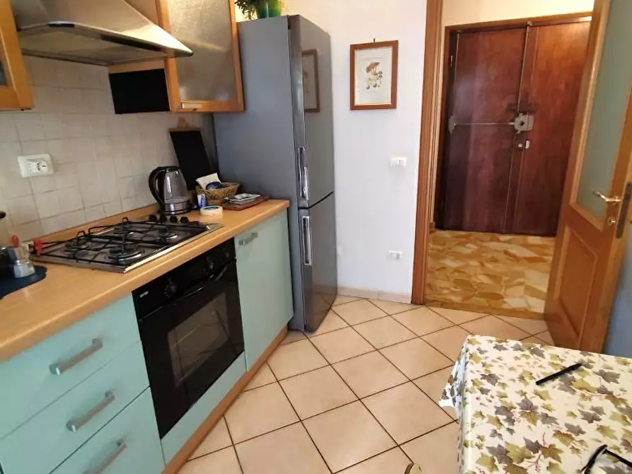 Immagine 9 di Appartamento in vendita  a Massa