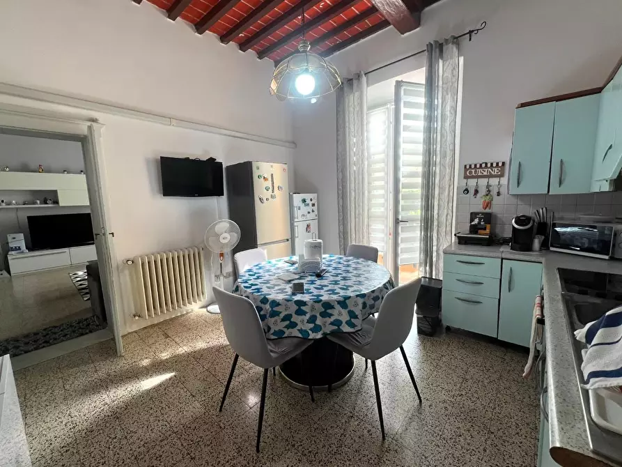 Immagine 3 di Appartamento in vendita  a Pontedera