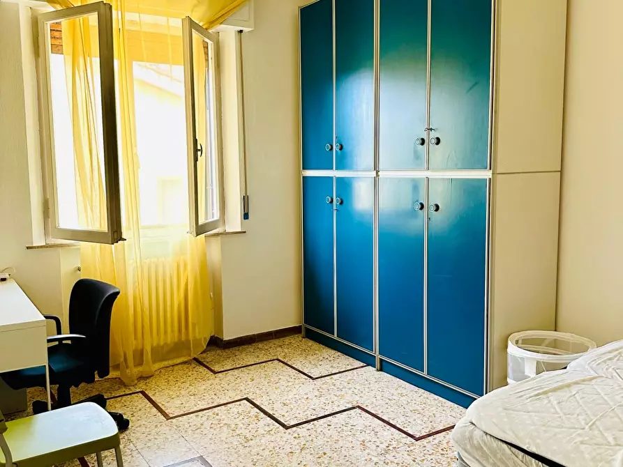 Immagine 25 di Appartamento in vendita  a Siena