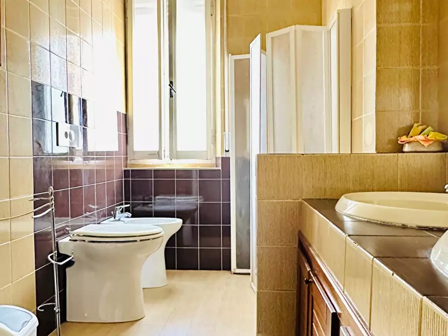 Immagine 23 di Appartamento in vendita  a Siena