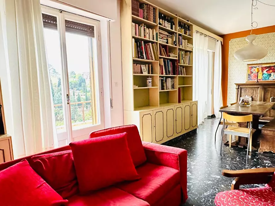 Immagine 9 di Appartamento in vendita  a Siena