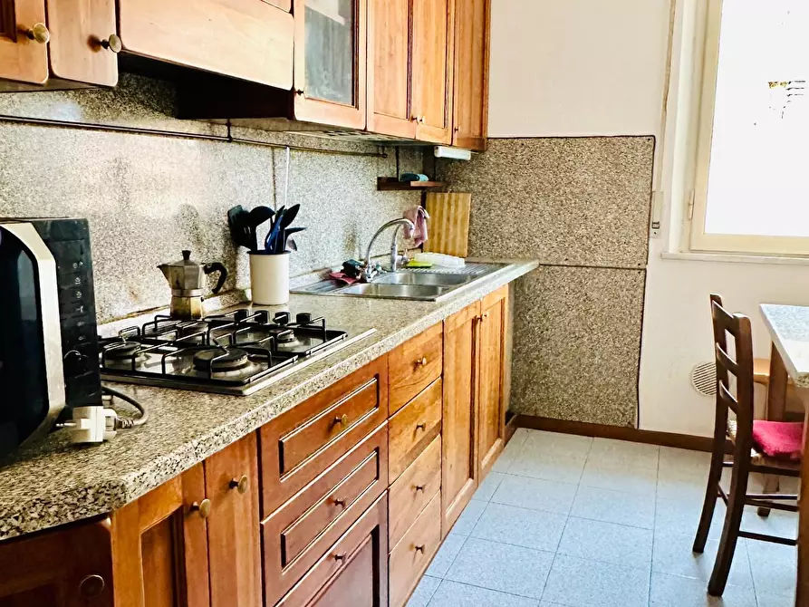 Immagine 13 di Appartamento in vendita  a Siena