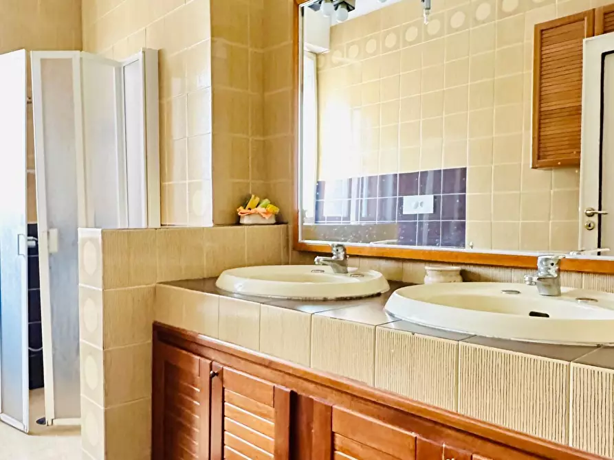 Immagine 22 di Appartamento in vendita  a Siena