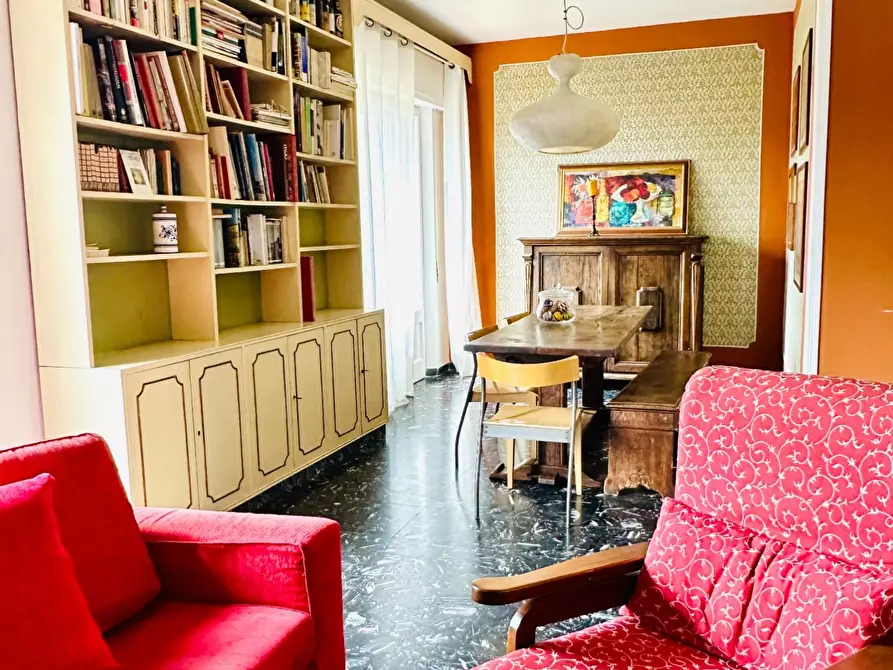 Immagine 8 di Appartamento in vendita  a Siena