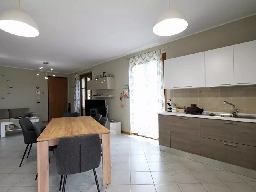 Immagine 10 di Appartamento in vendita  a Borgo A Mozzano