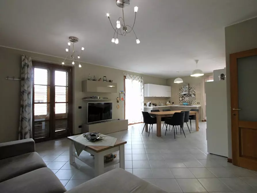 Immagine 6 di Appartamento in vendita  a Borgo A Mozzano