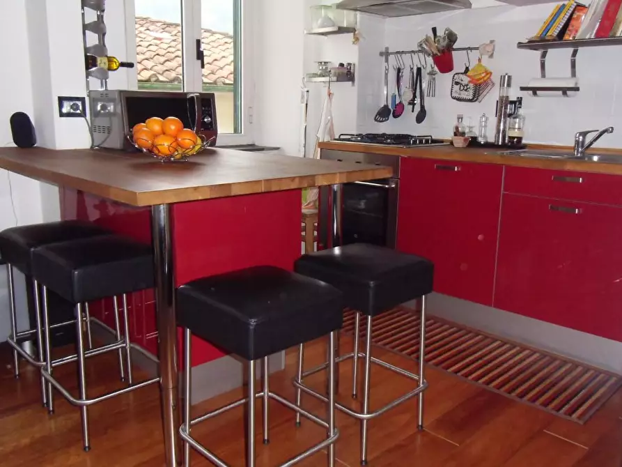 Immagine 5 di Appartamento in vendita  a Camaiore