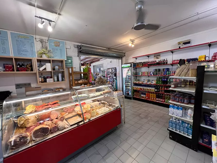 Immagine 6 di Alimentari in vendita  a Bibbona