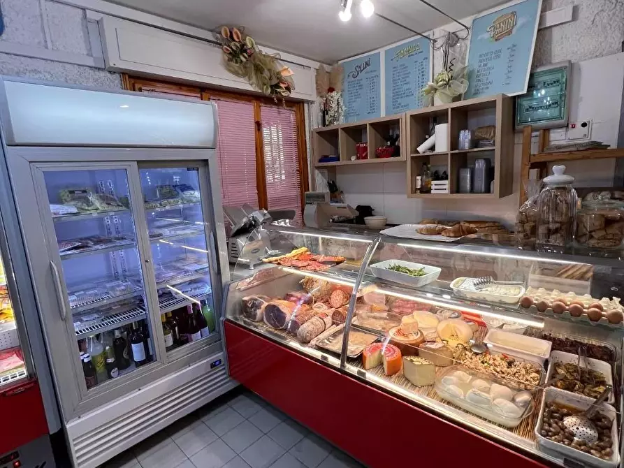 Immagine 5 di Alimentari in vendita  a Bibbona