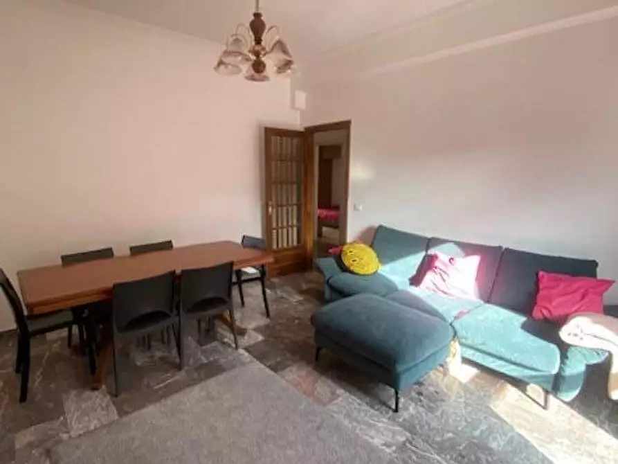 Immagine 15 di Appartamento in vendita  a Lucca