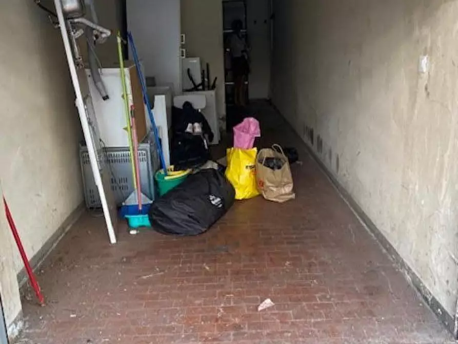 Immagine 19 di Appartamento in vendita  a Lucca