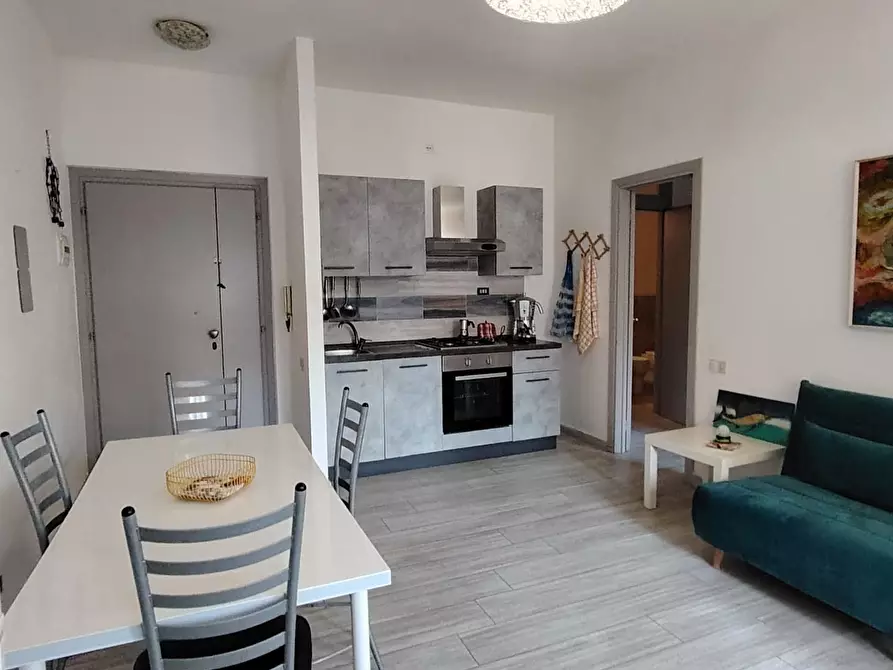 Immagine 13 di Appartamento in vendita  a Carrara