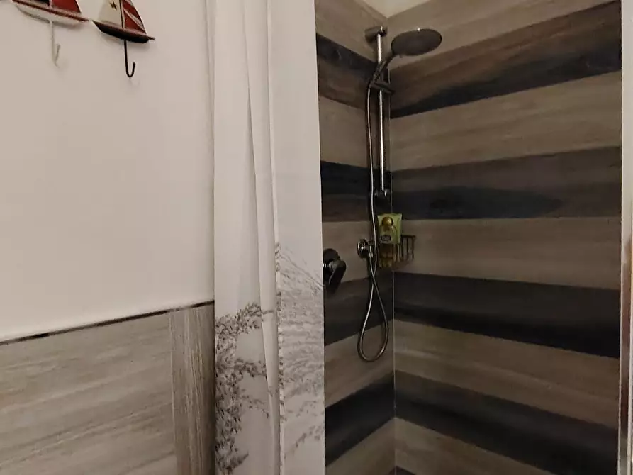 Immagine 8 di Appartamento in vendita  a Carrara