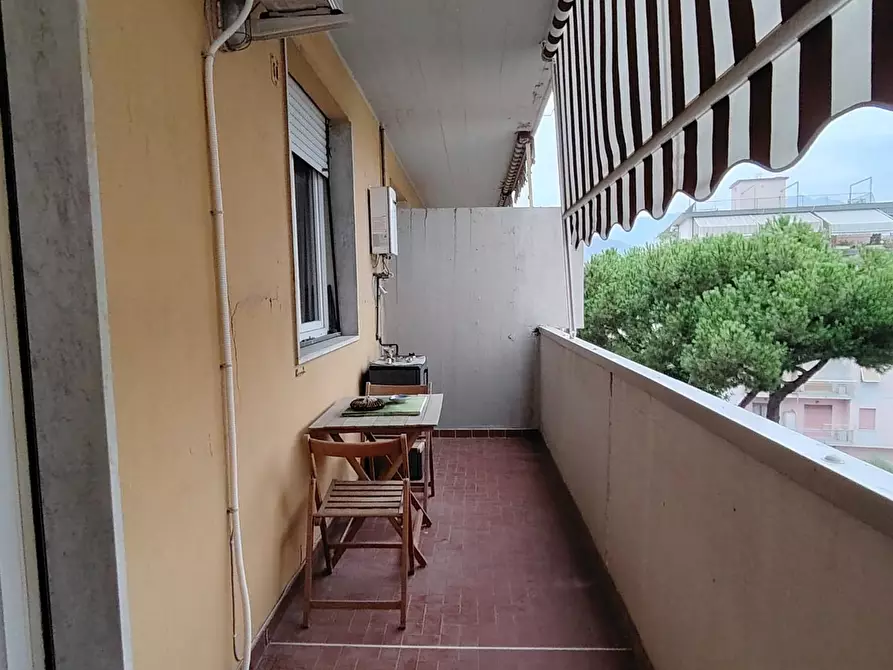 Immagine 2 di Appartamento in vendita  a Carrara