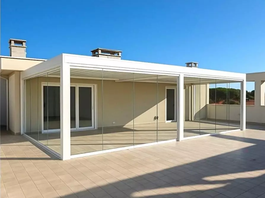 Immagine 12 di Mansarda in vendita  a Massa