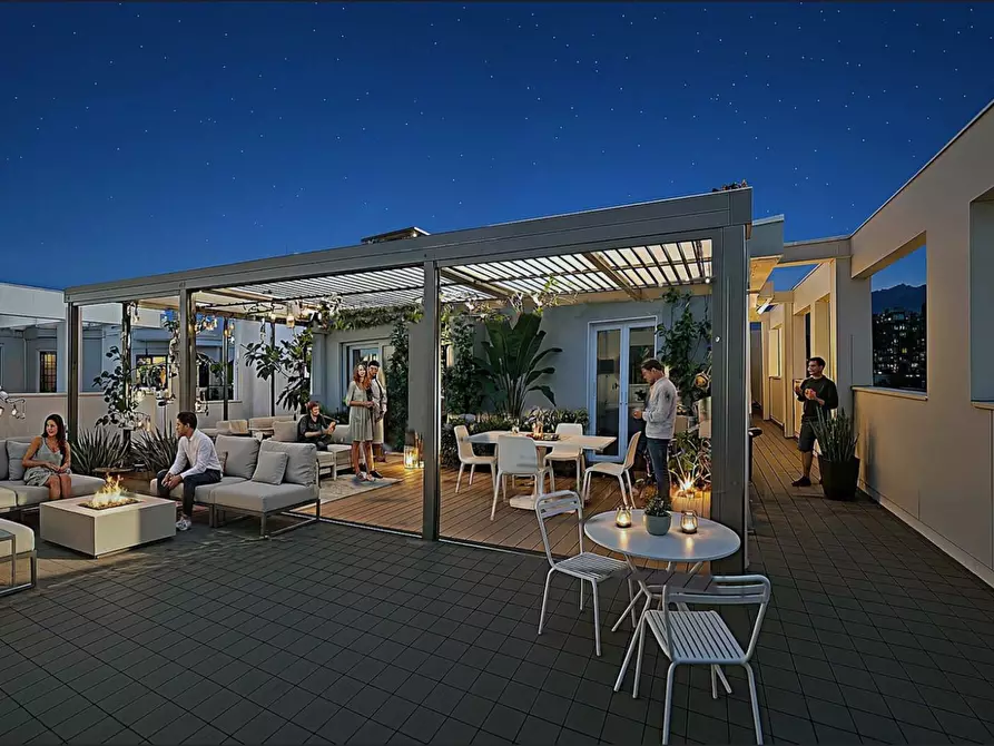 Immagine 9 di Mansarda in vendita  a Massa