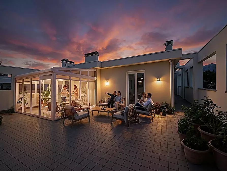 Immagine 10 di Mansarda in vendita  a Massa