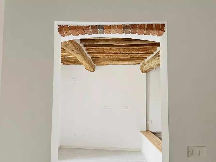 Immagine 7 di Appartamento in vendita  a Massa E Cozzile