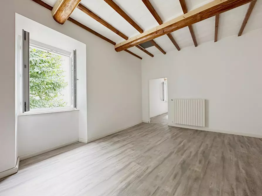 Immagine 9 di Appartamento in vendita  a Massa E Cozzile