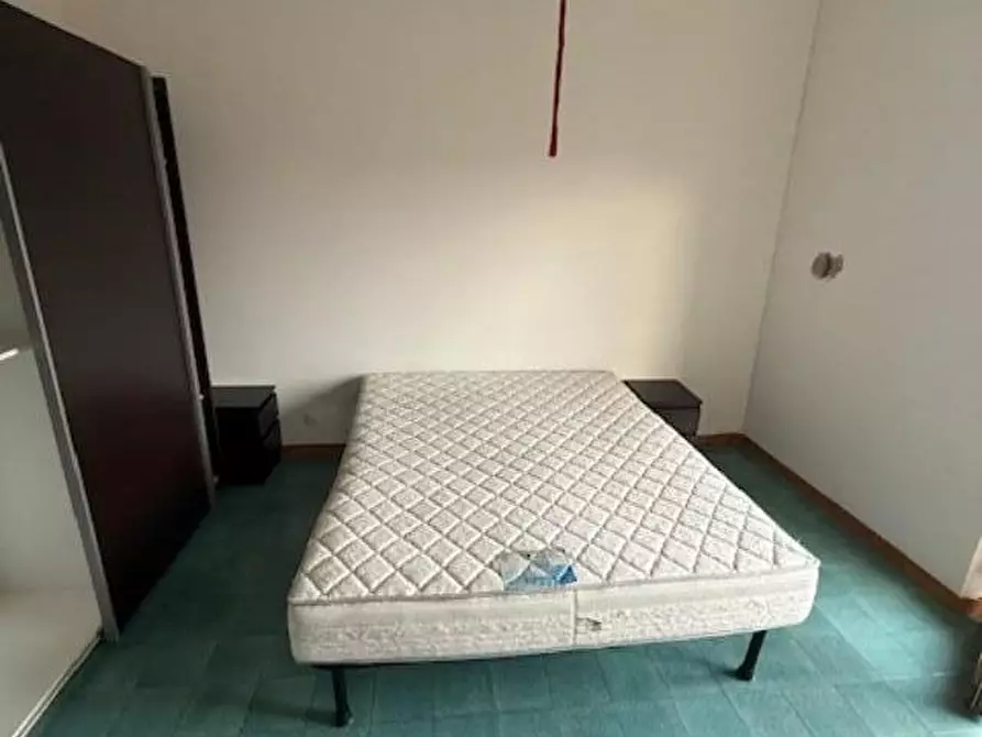 Immagine 11 di Appartamento in vendita  a Carrara