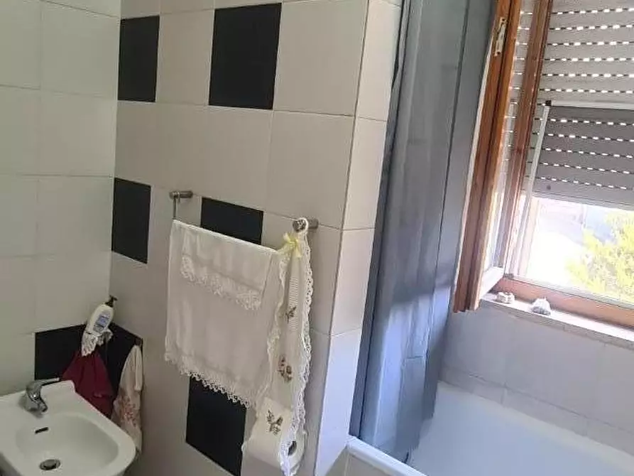 Immagine 27 di Appartamento in vendita  a Livorno