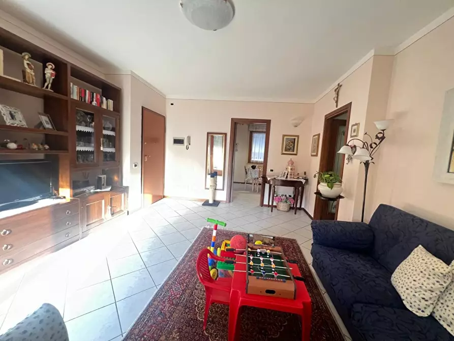 Immagine 11 di Appartamento in vendita  a Colle Di Val D'elsa