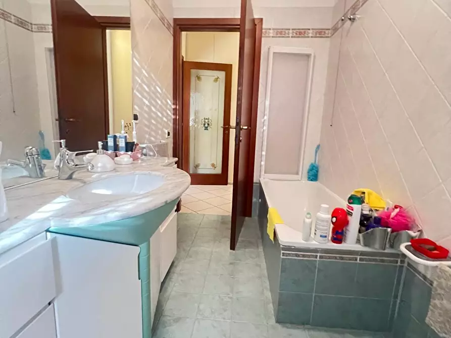 Immagine 18 di Appartamento in vendita  a Colle Di Val D'elsa