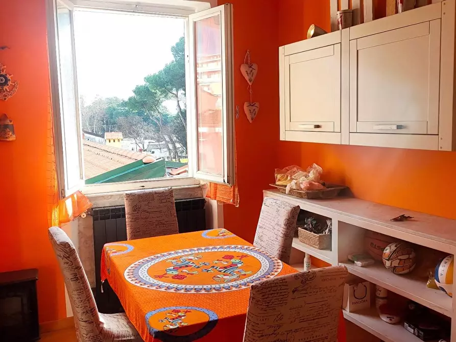 Immagine 12 di Appartamento in vendita  a Carrara