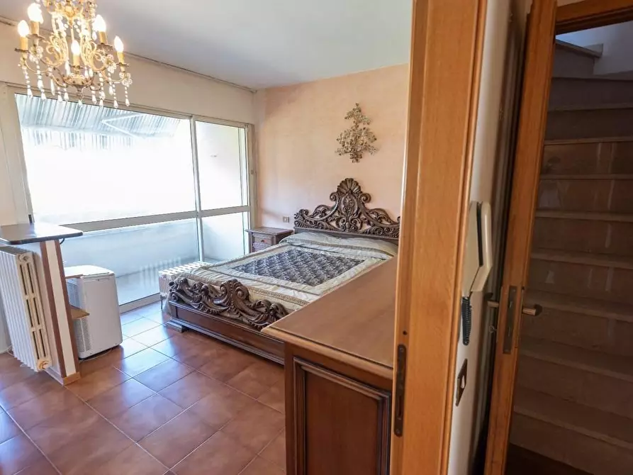 Immagine 15 di Villetta a schiera in vendita  a Ortonovo