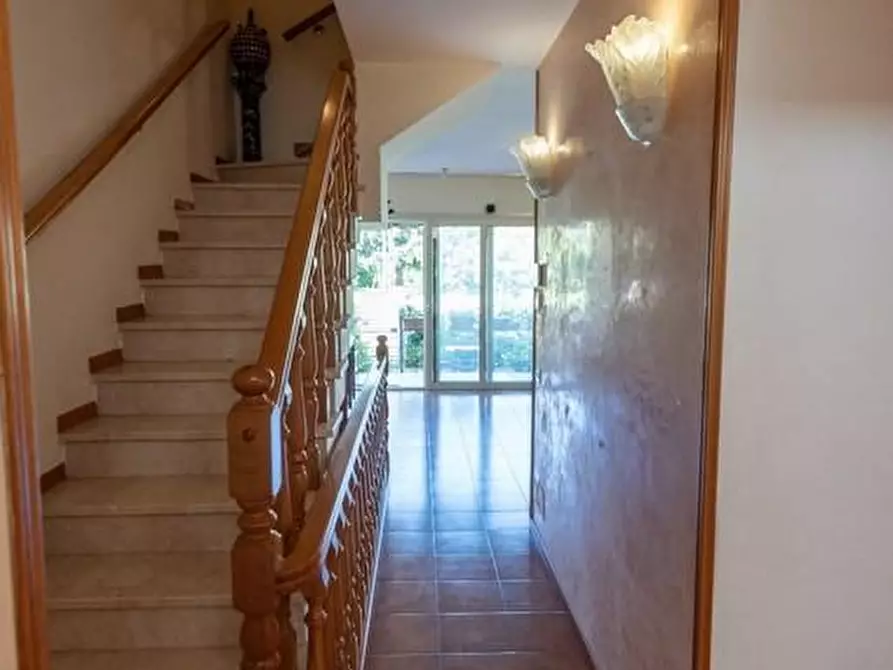 Immagine 4 di Villetta a schiera in vendita  a Ortonovo