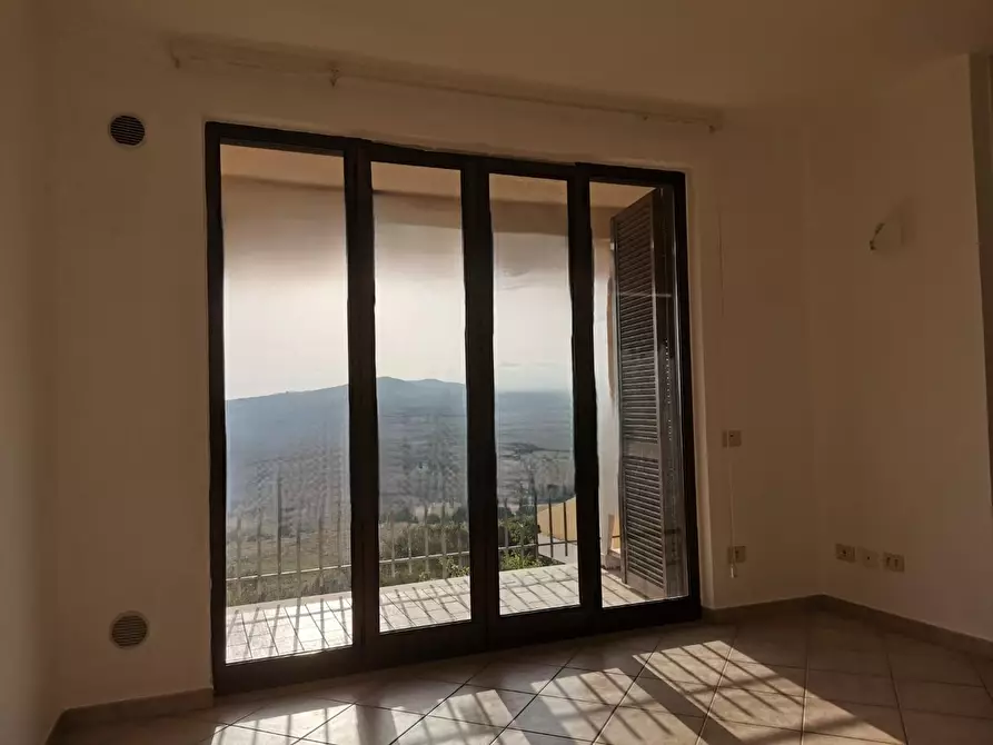 Immagine 38 di Appartamento in vendita  a Casole D'elsa