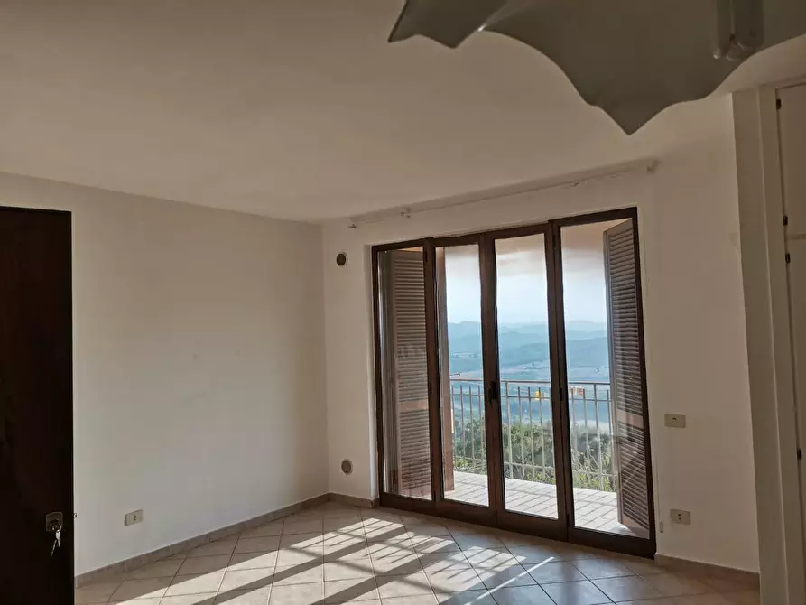 Immagine 36 di Appartamento in vendita  a Casole D'elsa