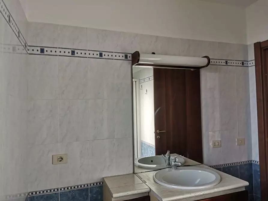 Immagine 16 di Appartamento in vendita  a Casole D'elsa