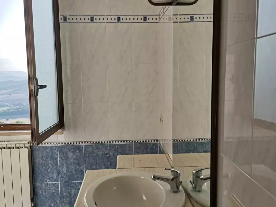 Immagine 26 di Appartamento in vendita  a Casole D'elsa