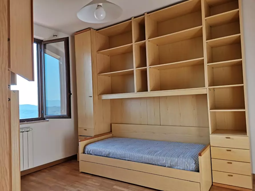 Immagine 17 di Appartamento in vendita  a Casole D'elsa