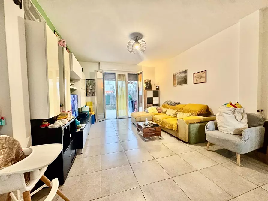 Immagine 6 di Appartamento in vendita  a Massa