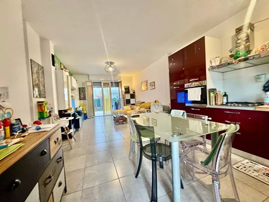 Immagine 5 di Appartamento in vendita  a Massa