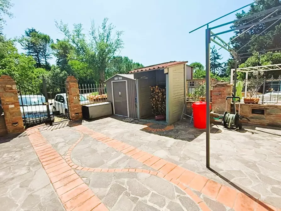 Immagine 12 di Appartamento in vendita  a Empoli