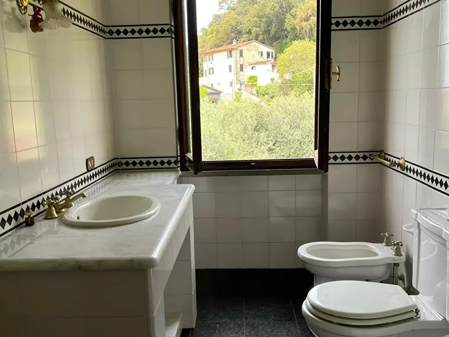 Immagine 12 di Casa bifamiliare in vendita  a Montignoso