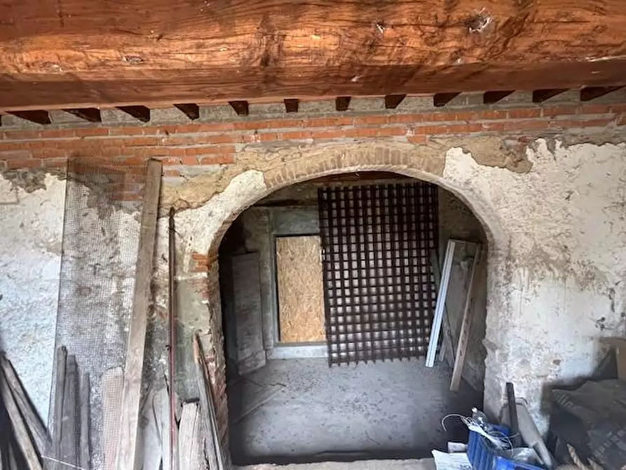 Immagine 37 di Casa colonica in vendita  a Chianni