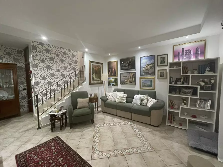 Immagine 18 di Villetta a schiera in vendita  a Taranto