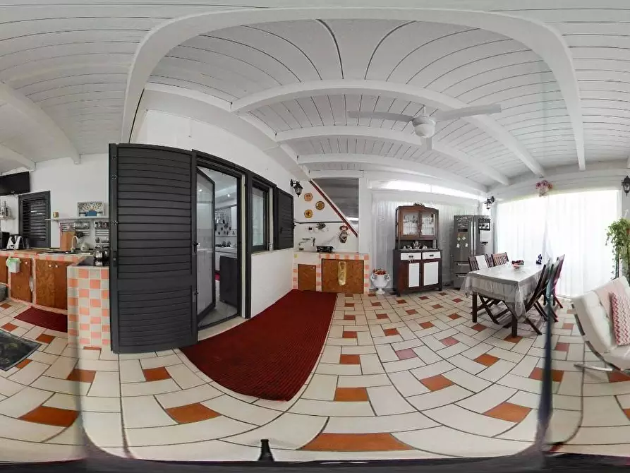 Immagine 33 di Villetta a schiera in vendita  a Taranto