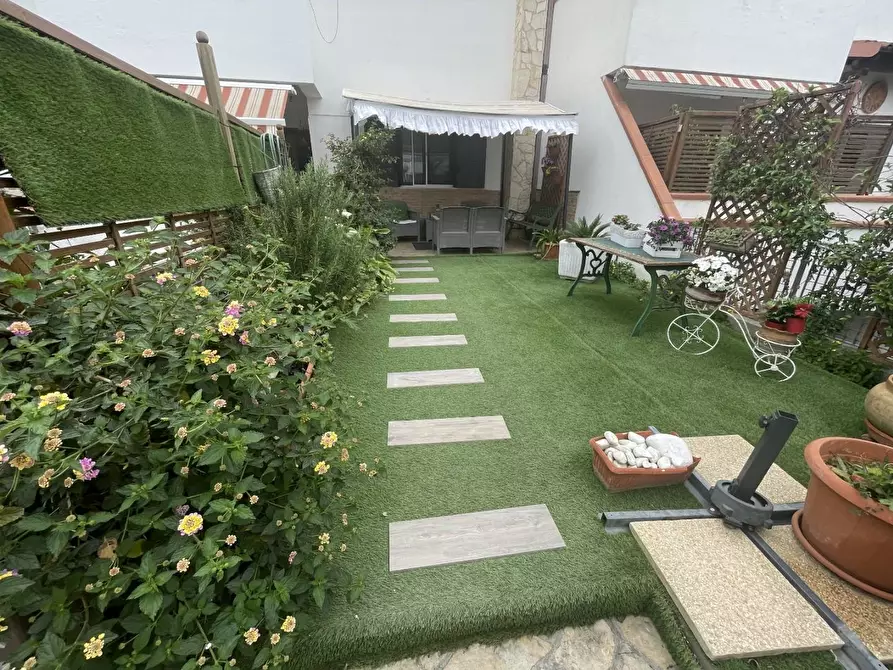 Immagine 1 di Villetta a schiera in vendita  a Taranto