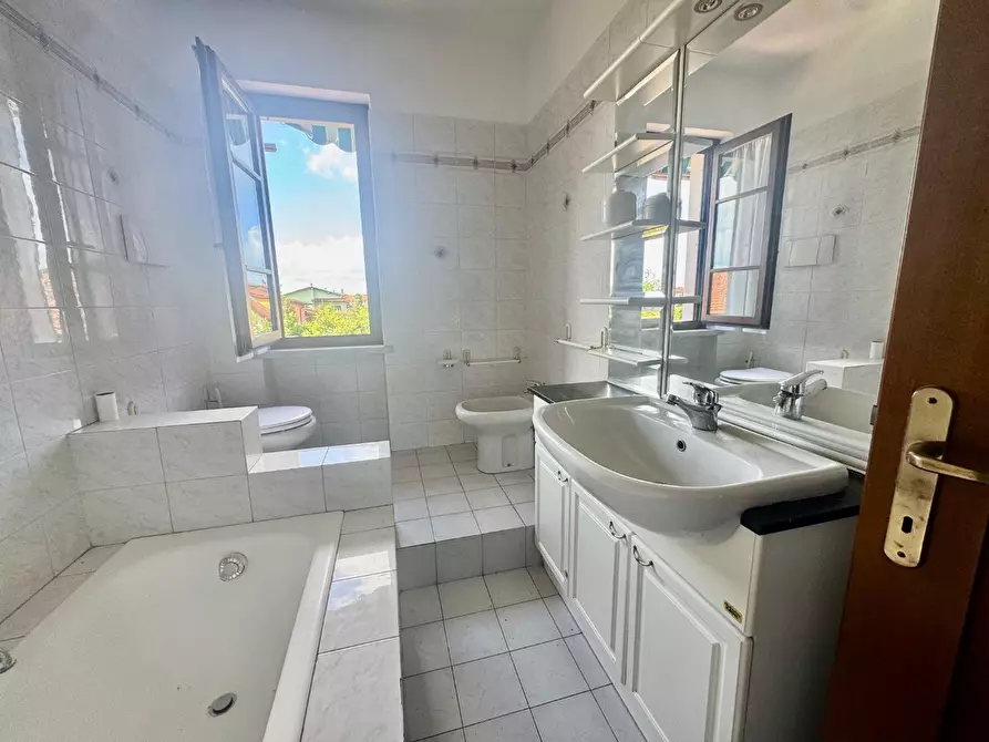 Immagine 18 di Villetta a schiera in vendita  a Massa