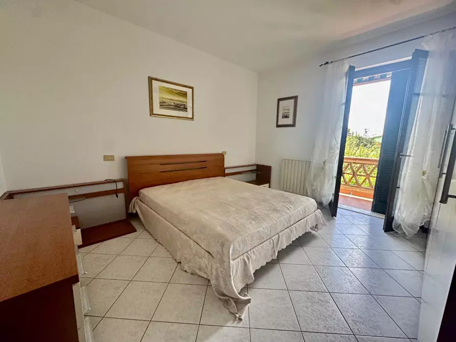 Immagine 20 di Villetta a schiera in vendita  a Massa