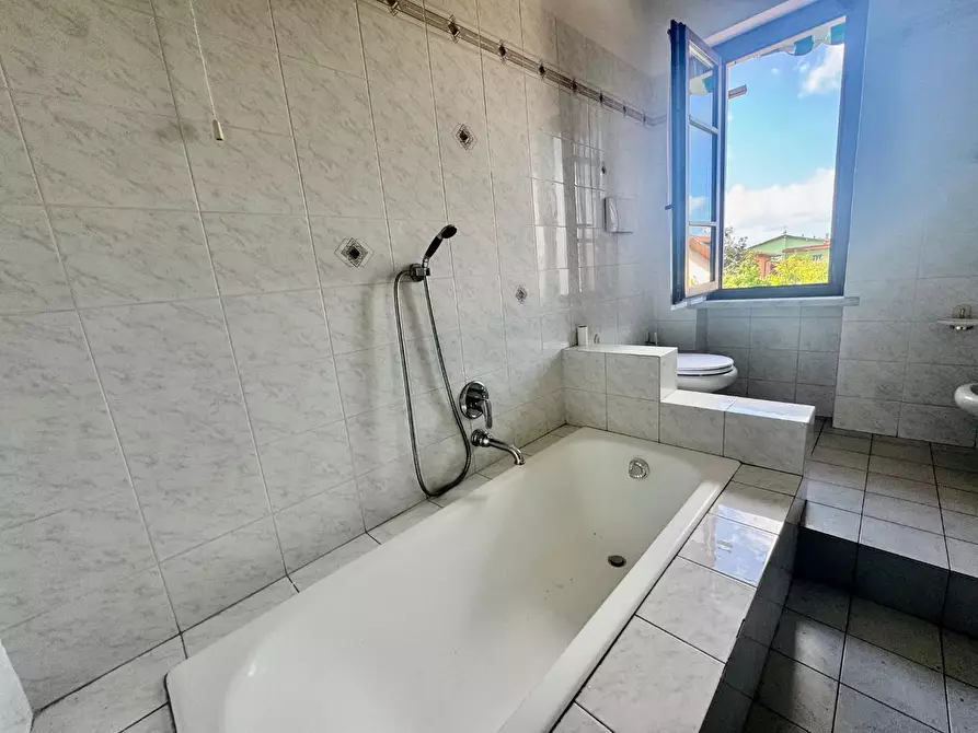 Immagine 19 di Villetta a schiera in vendita  a Massa