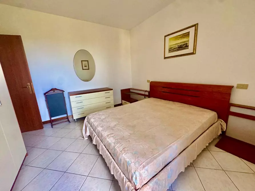 Immagine 21 di Villetta a schiera in vendita  a Massa