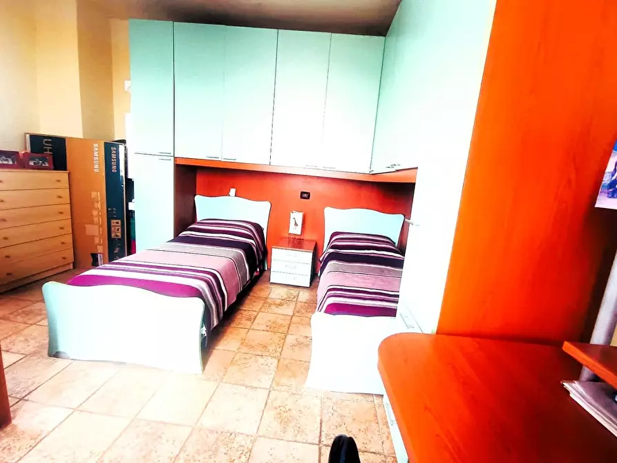 Immagine 38 di Terratetto in vendita  a Massa