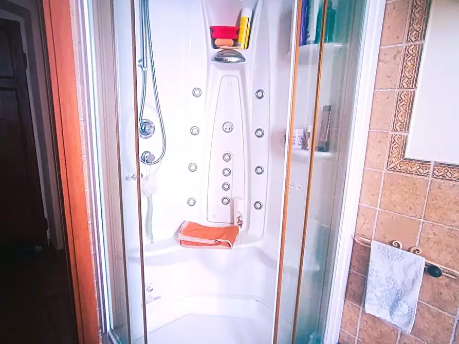 Immagine 20 di Terratetto in vendita  a Massa